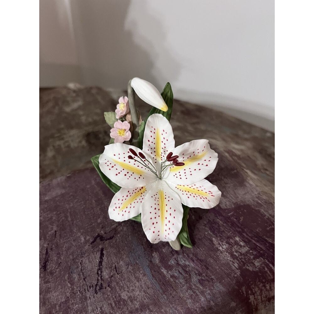 Porcelain figurine titled 'Gold Band Lily' by Hamilton Collection